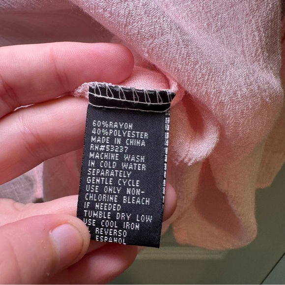 Unique Spectrum Light Pink Bell Sleeve Blouse size M - Picture 7 of 8